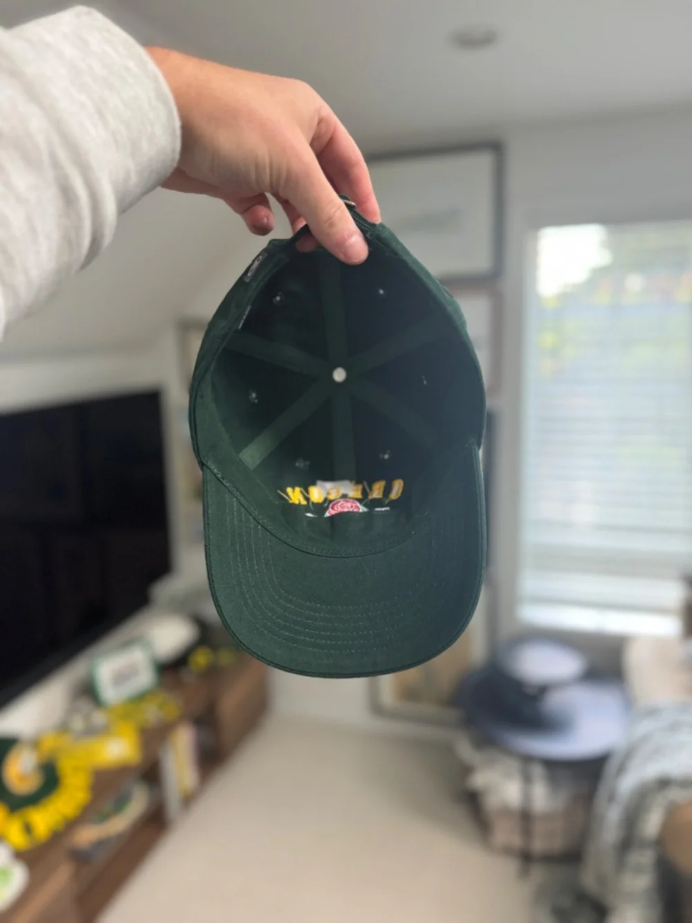 *VINTAGE & RARE* Oregon Ducks 2010 Rose Bowl Strapback in Dark Green